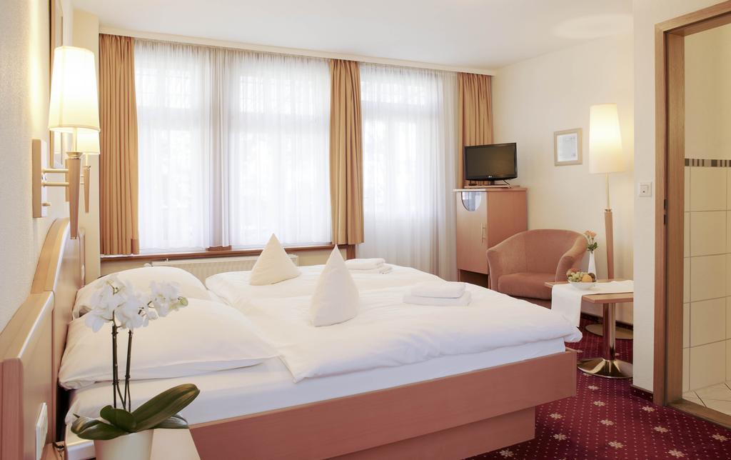 Ferien- Und Wellnesshotel Waldfrieden ヒッツアッカー 部屋 写真