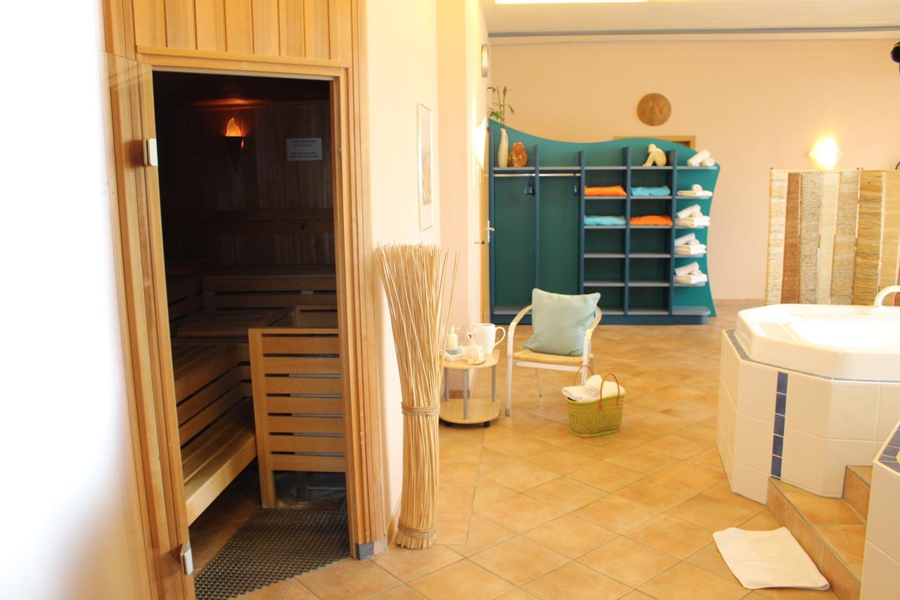 Ferien- Und Wellnesshotel Waldfrieden ヒッツアッカー エクステリア 写真